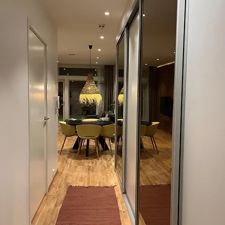 Apartment Luxurious Close To Centre
